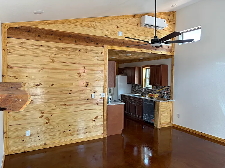 2523 Hercules Ct — Photo 4