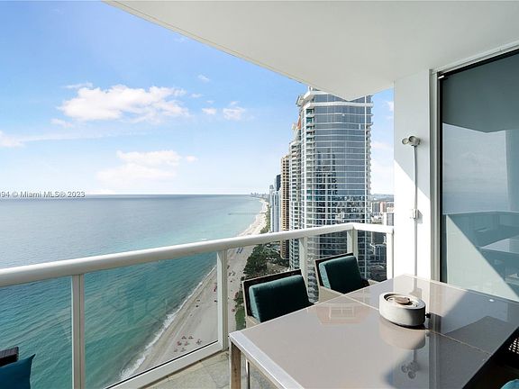 5th image of 18101 Collins Ave