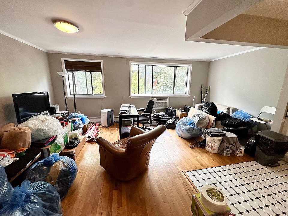 1st image of 468 17th St #2C