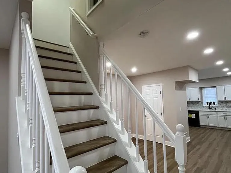 2317 E Fayette St — Photo 18