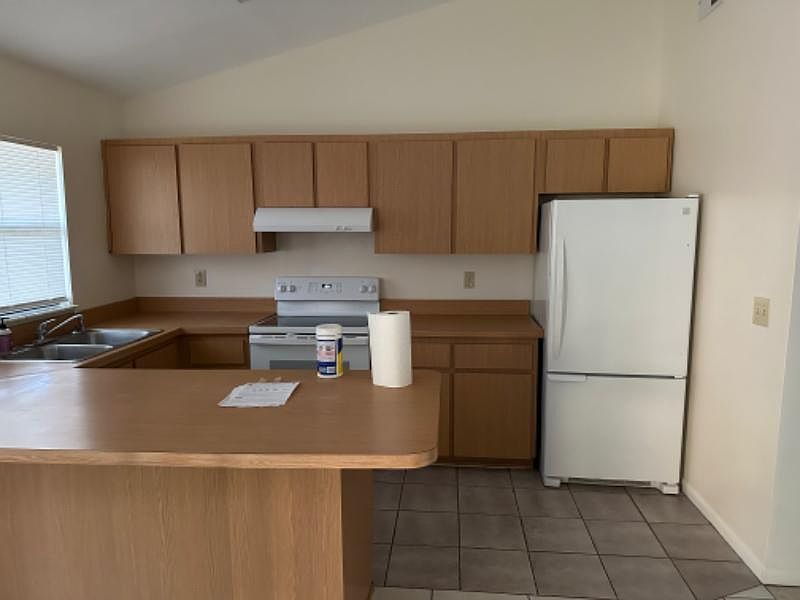 2nd image of 5850 NW 14th St