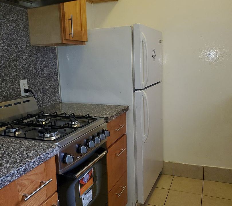 1st image of 174 Turk St #204