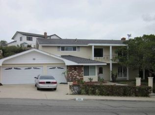 2176 Crownhill Rd, San Diego, CA 92109