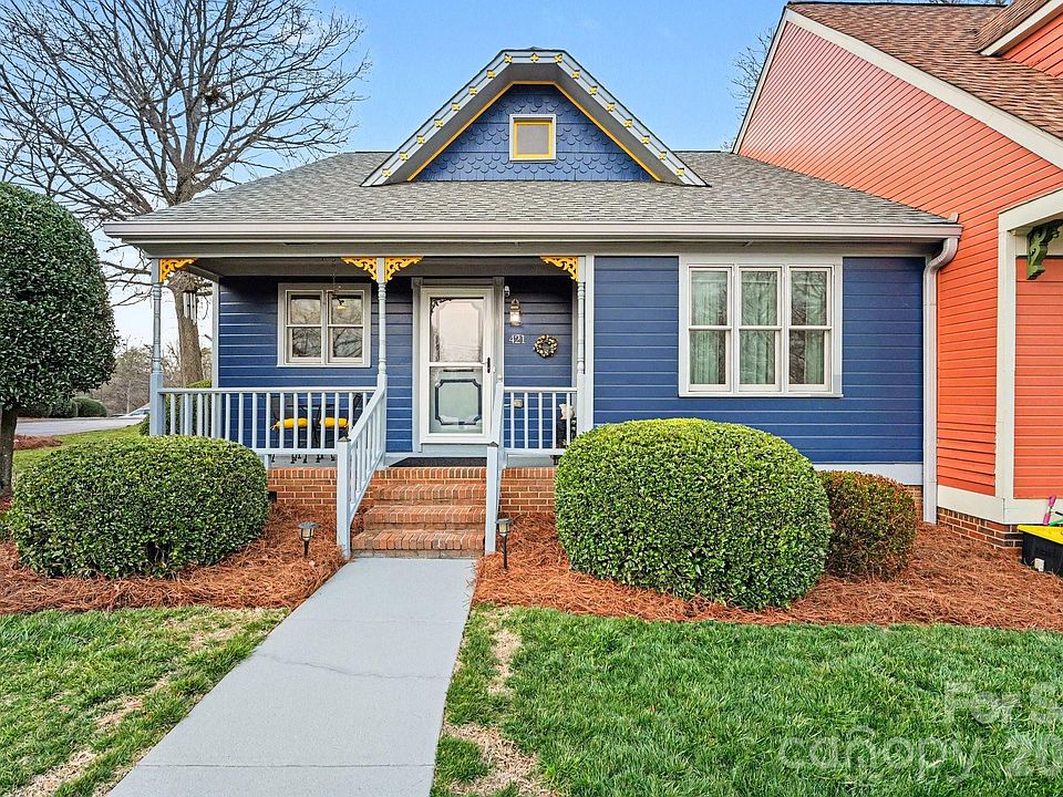 1st image of 421 Windsor Ln