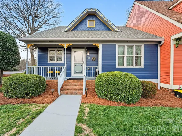 421 Windsor Ln, Statesville, NC 28677