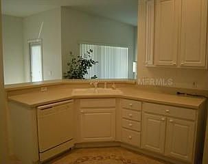 4th image of 162 Cape Florida Dr