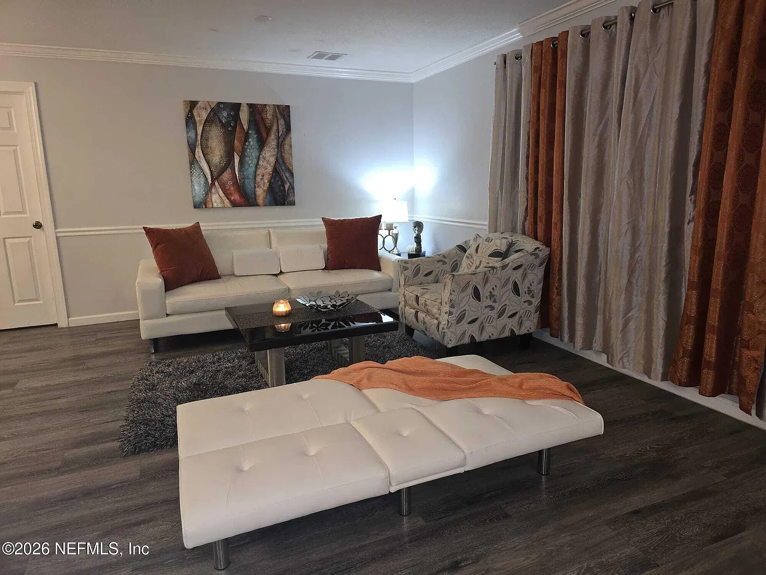 3 bed, 2.0 bath, 1848 sqft, $2,800 — Photo 4