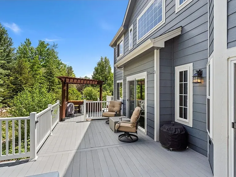 4601 Twin Peaks Dr — Photo 32