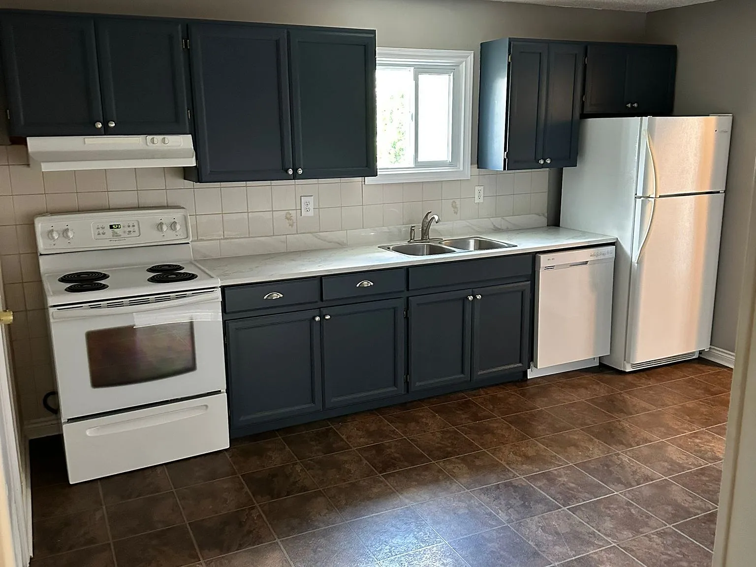 2 bed, $2,250 — Photo 4
