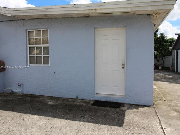 16120 NW 45th Ave #B