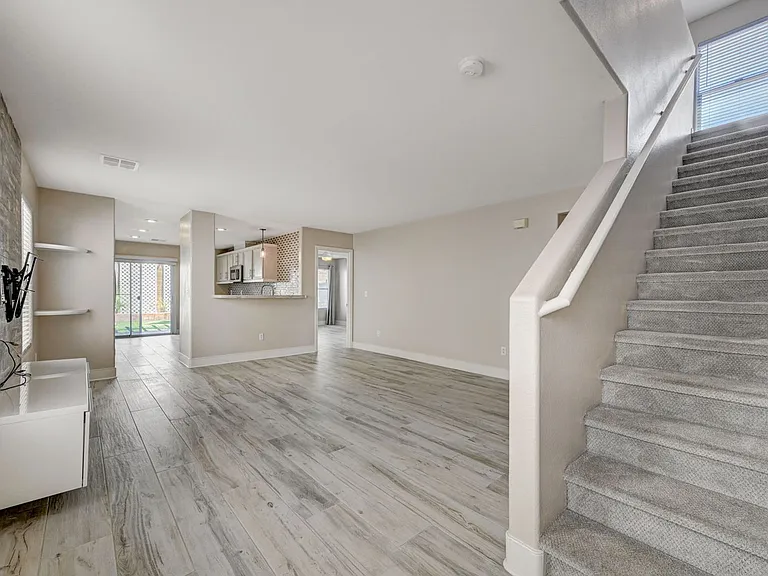 11092 Verismo St — Photo 5