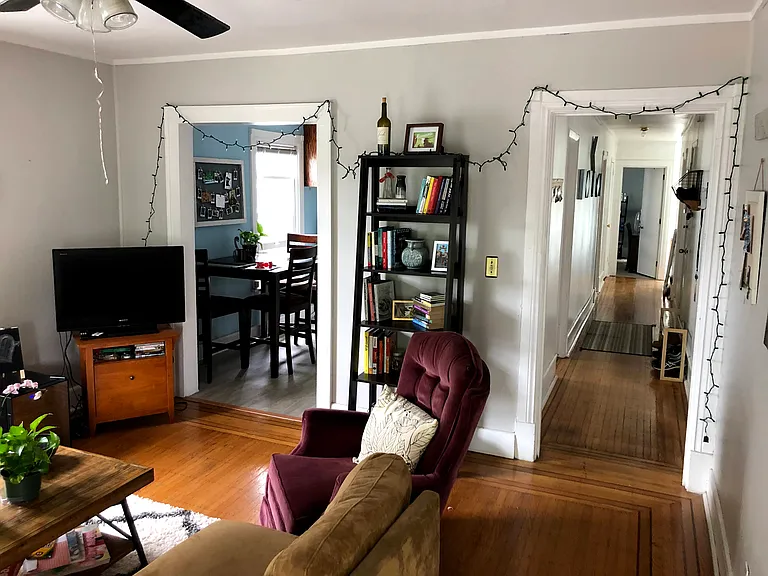 2607 Colfax Ave S — Photo 7