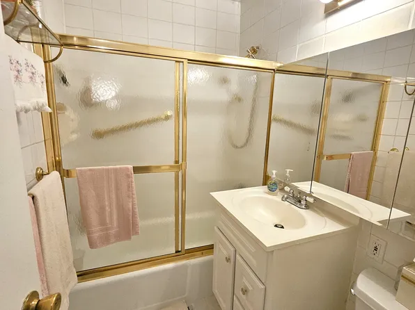 118-17 Union Turnpike image 10 of 24