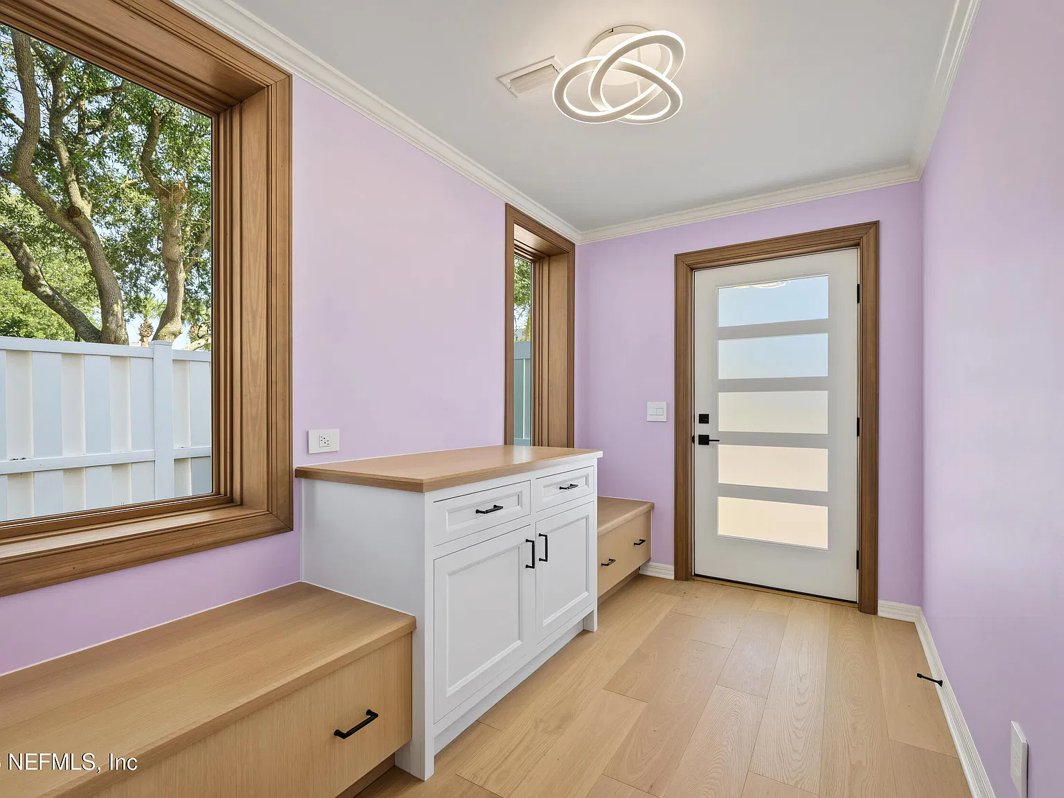 2 bed, 2.0 bath, 1386 sqft, $4,300 — Photo 4