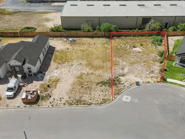 1104 E Acacia Dr, Pharr, TX 78577