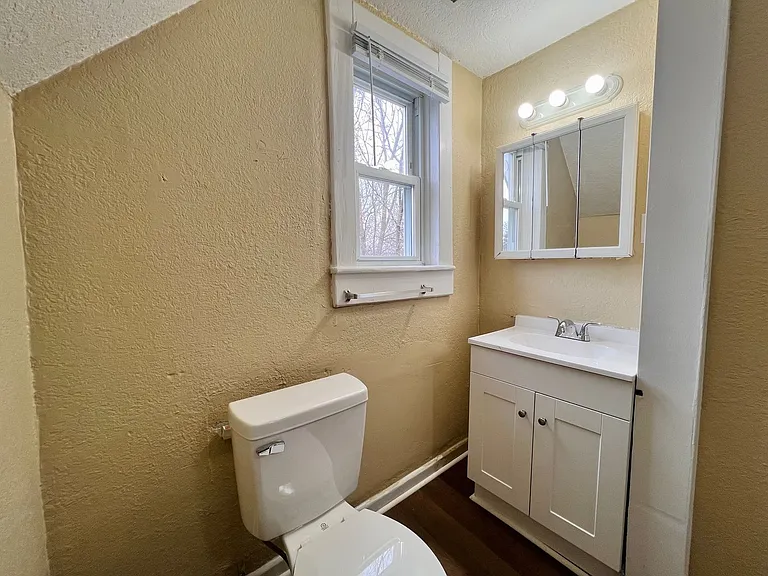 2807 Chestnut St — Photo 7