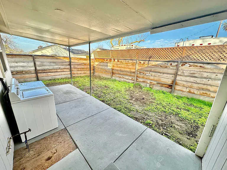 5012 W Olive Ave — Photo 16