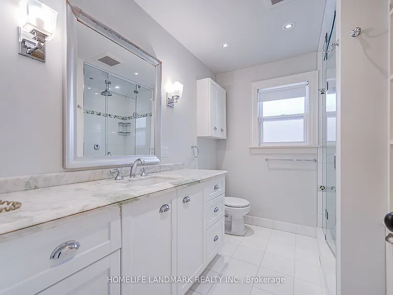 102 Stratford Cres — Photo 29