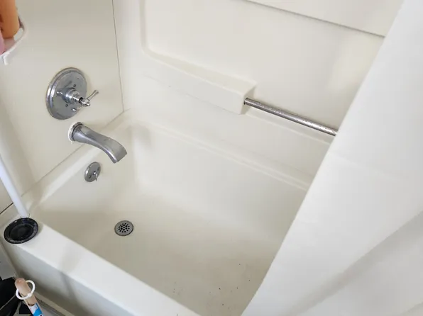 (undisclosed Address), Rock Island, IL 61201