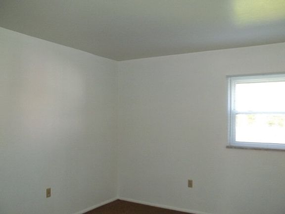 5th image of 1103 Fairwood Ave #P