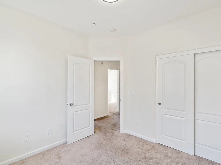 7981 Bellina St — Photo 32