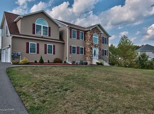 205 Courtney Dr, East Stroudsburg, PA 18302
