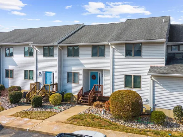 1305 Marion Quimby Dr, Stevensville, MD 21666