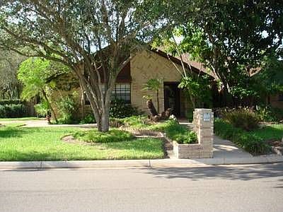 2nd image of 2501 Becky Ln