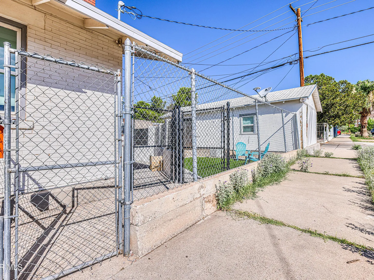 1 bed, 1.0 bath, 406 sqft, $850 — Photo 2