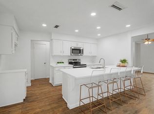 2217 Benbrook Dr, Carrollton, TX 75007