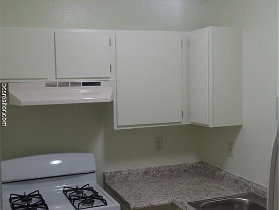 5th image of 510 Avondale Ave #16