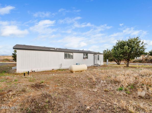 20908 E Deer Valley Ln, Mayer, AZ 86333