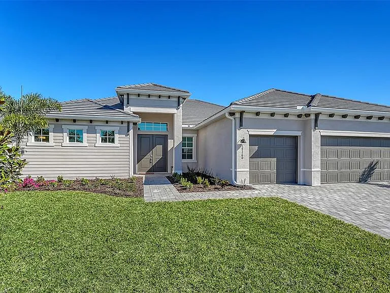17160 Albatross Rd — Photo 1