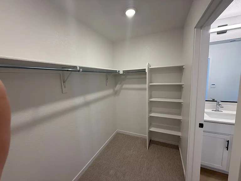 1358 S Chester St #B — Photo 15