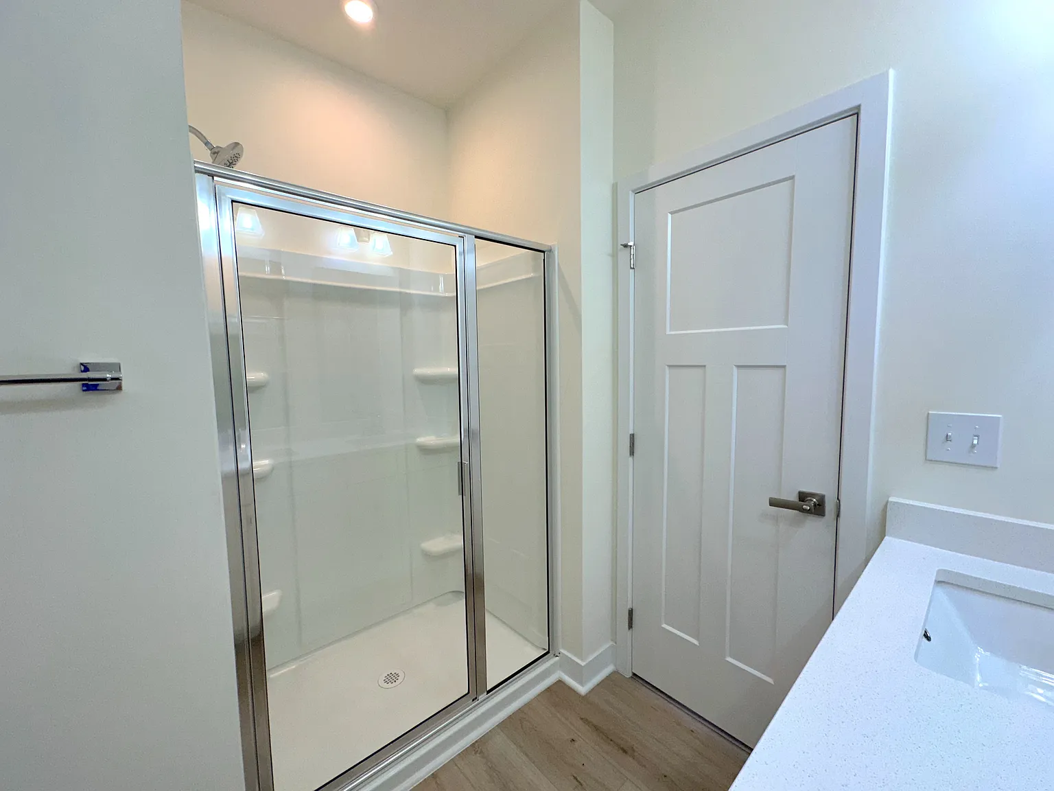 4920 Old Pineville Rd — Photo 3