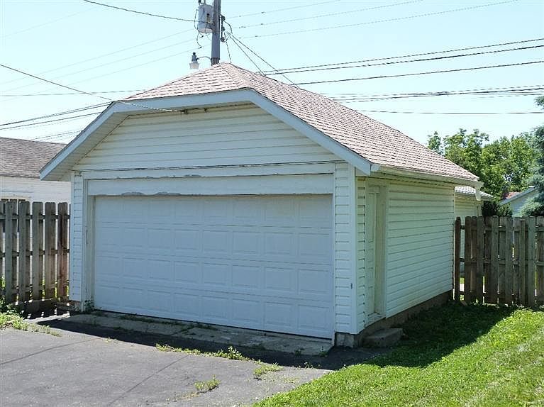 1st image of 3045 Wayland Ave