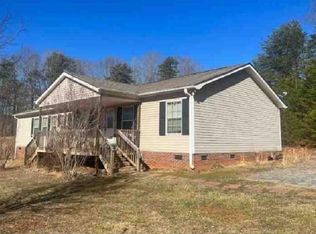 220 Star View Dr, King, NC 27021