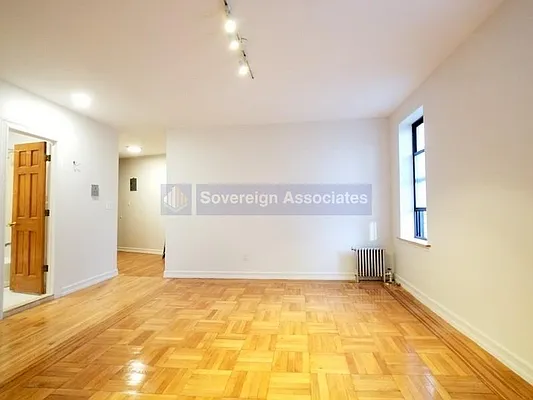 Rented by Sovereign Associates | media 3