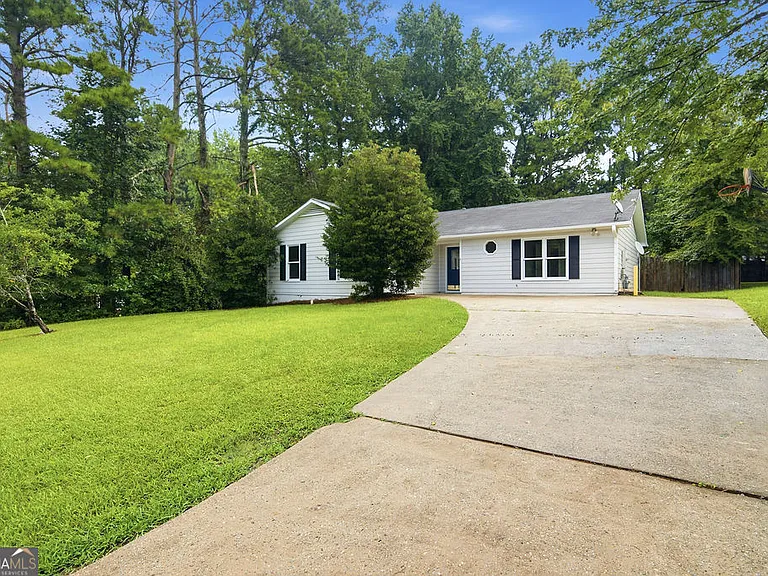 210 Meadow Run — Photo 2