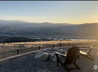 834 NE Tyler Pl E, East Wenatchee, WA 98802