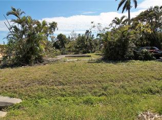 3164 Connecticut Ave, Naples, FL 34112