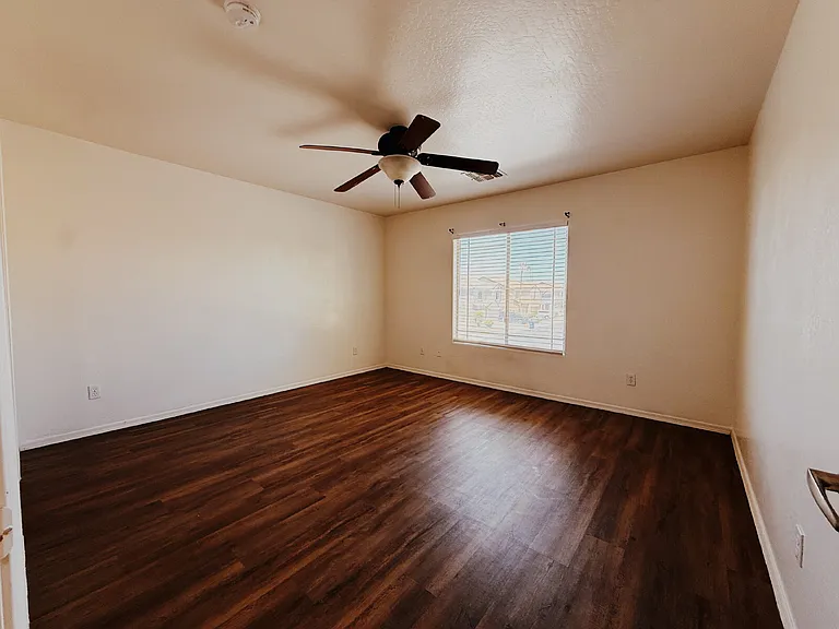 906 S 118th Ln — Photo 30