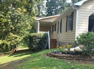 30 Greenwood Dr, Cartersville, GA 30120
