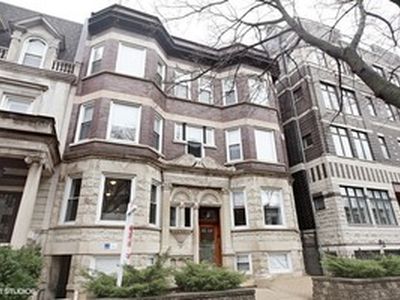 522 W Oakdale Ave #2W, Chicago, IL, 60657