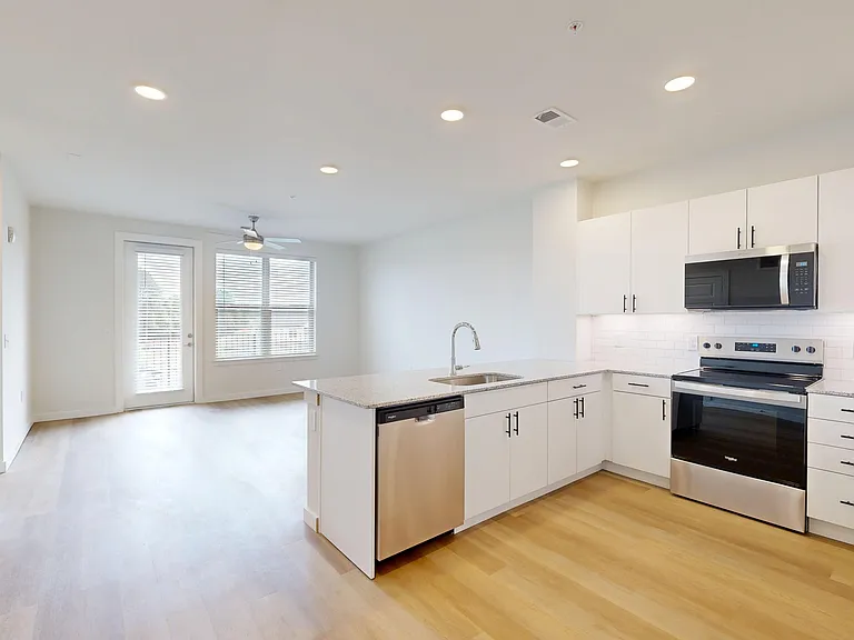 Mera Lawrenceville 55+ Active Adult — Photo 20