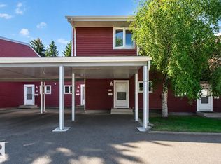 1904 48th St NW #10, Edmonton, AB T6L5H3
