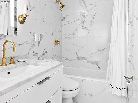 5th image of 225 W 83rd St APT 8Z
