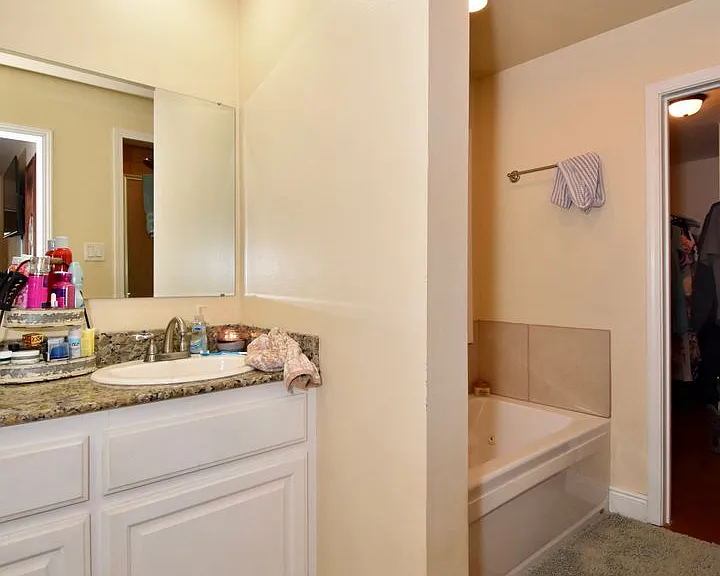 138 Markia Dr — Photo 12