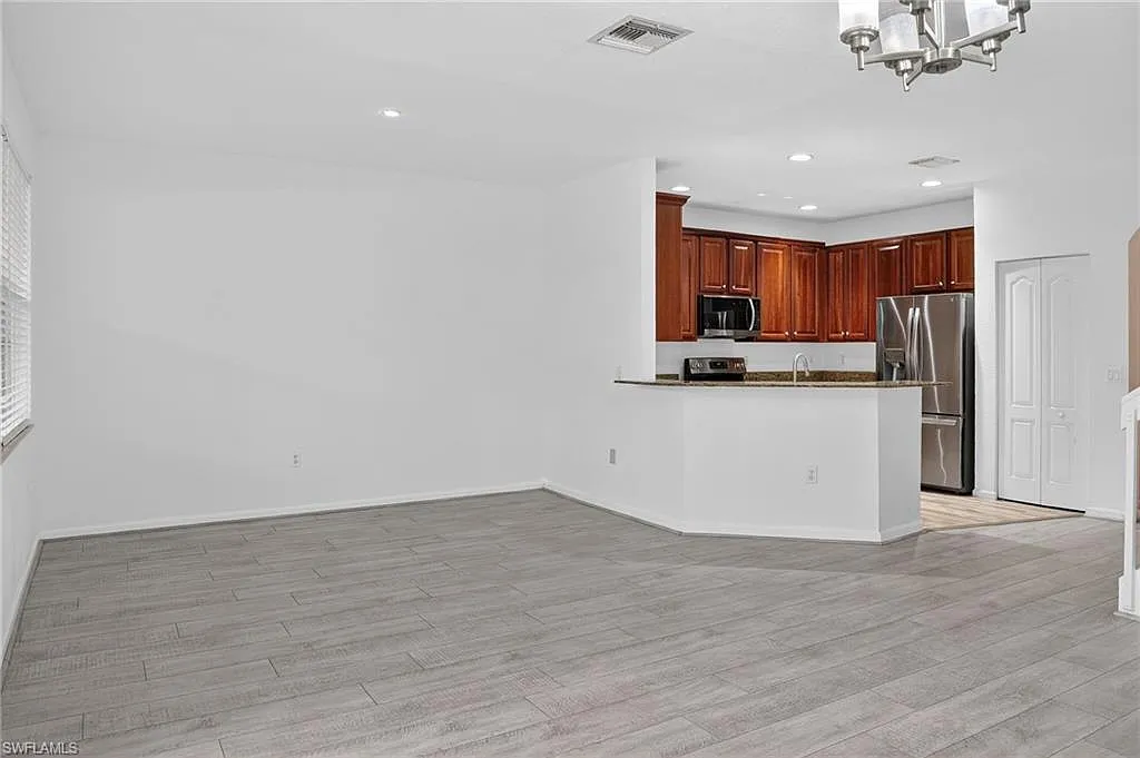 7020 Ambrosia Ln — Photo 2