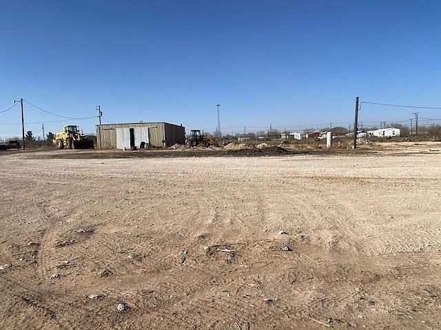 1st image of 140 S Lisa Ave